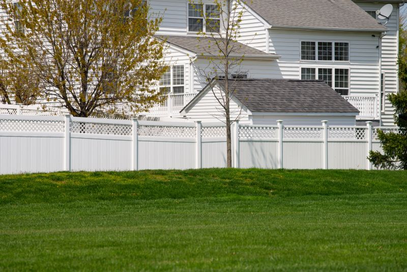 Pvc Lattice Fence Installation in Pearland, TX